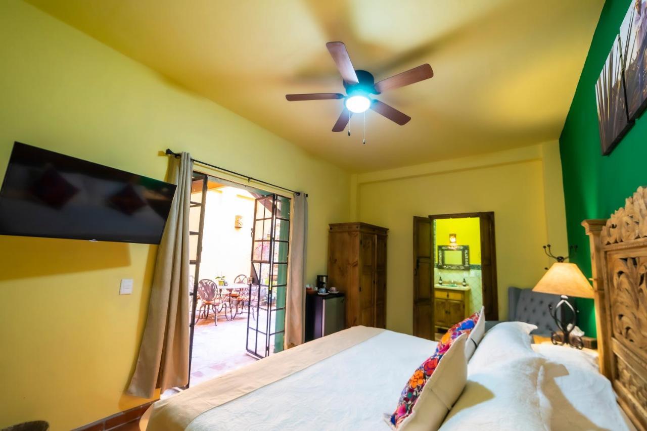 La Casona Chapala Hotel ภายนอก รูปภาพ