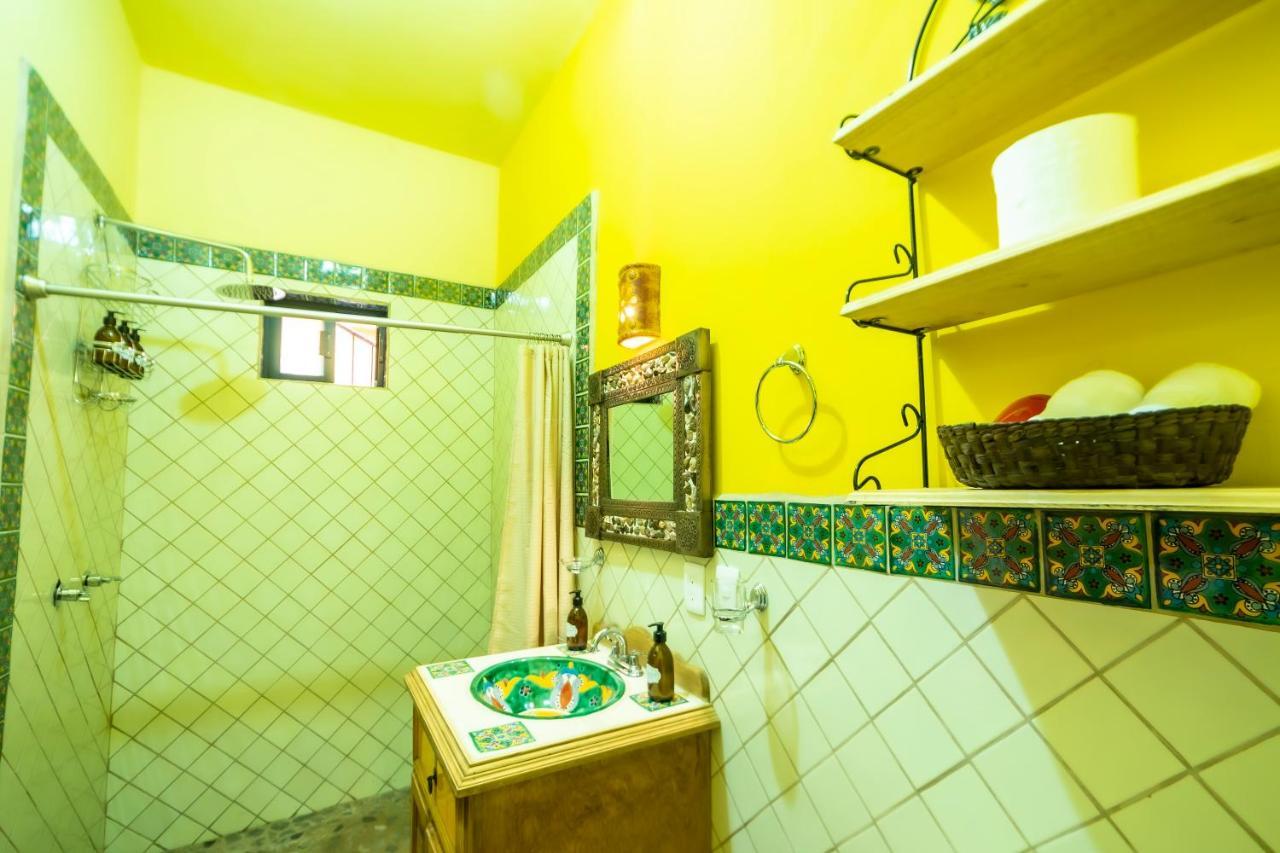 La Casona Chapala Hotel ภายนอก รูปภาพ